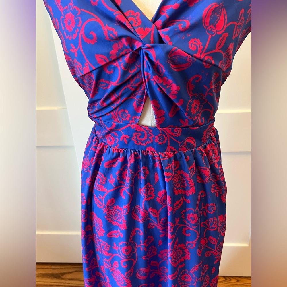 NWOT- CUPSHE Women's Maxi Dress Floral Print Twisted V Neck Blue Floral- Size L - Picture 6 of 9